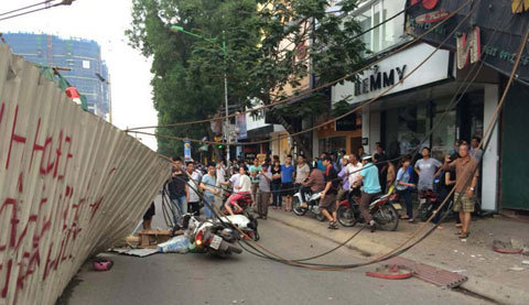 Cháy nhà, sập cẩu và tư duy 'để mai tính'