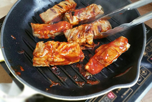 Cuối tuần đãi cả nhà sườn nướng BBQ