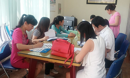 Tuyển sinh online, trường giảm phụ huynh đến mua hồ sơ vào lớp 6