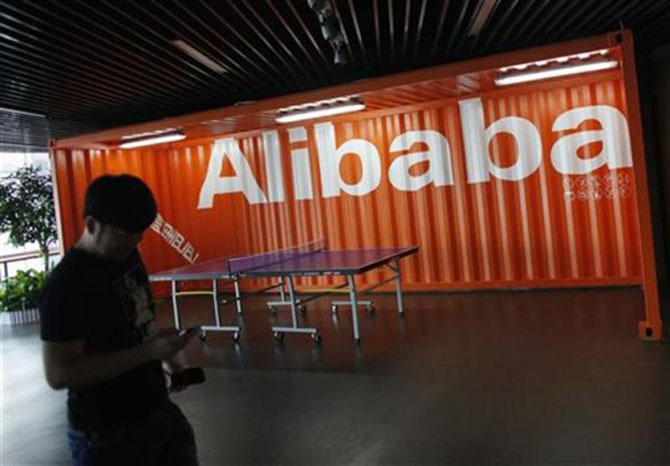 Alibaba bị cáo buộc tiếp tay cho việc sản xuất, buôn bán hàng giả