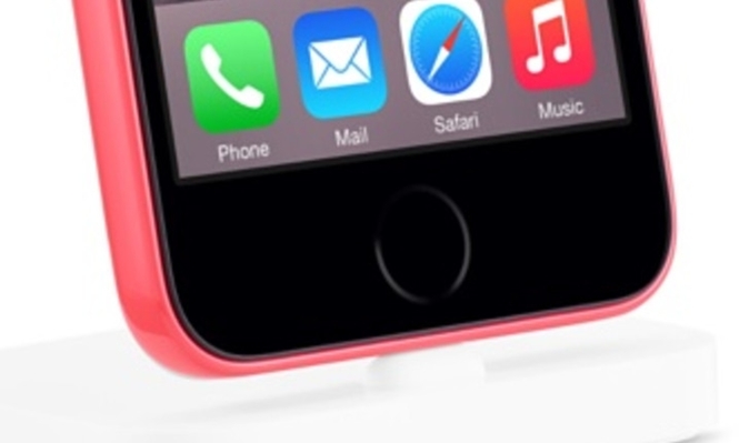 Apple vô tình để lộ iPhone giá rẻ trên website
