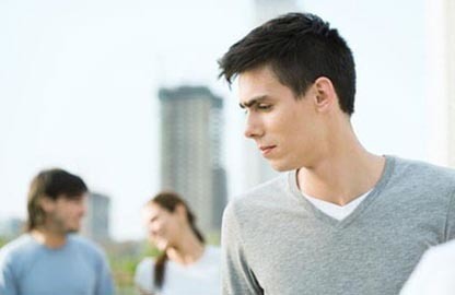 Vợ có đầy đủ dấu hiệu ngoại tình, tôi phải làm sao?