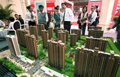 Cuộc giằng co giữa cơ hội - rủi ro của thị trường địa ốc