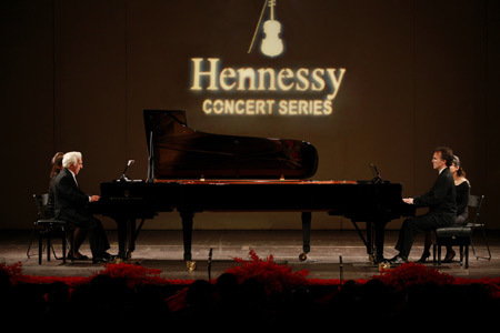 Cầu nối khán giả Việt và âm nhạc cổ điển Thế giới