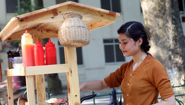 Hotgirl bán bánh giò từng là người mẫu ảnh