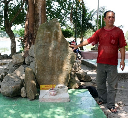 Huyền thoại kho vàng cánh đồng đá nổi An Giang