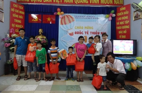 Nhiều học sinh giỏi, lúng túng thưởng ngày 1/6