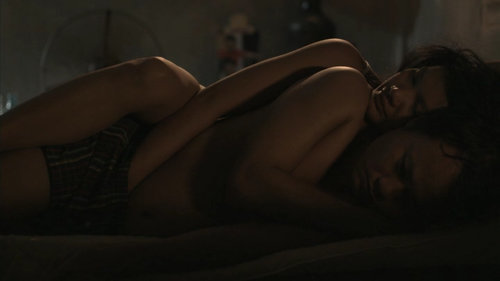 Những cảnh nóng đỏ mặt của diễn viên Kiều Trinh