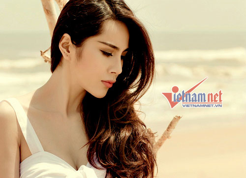 Thủy Tiên bức xúc về hình ảnh giả của con gái