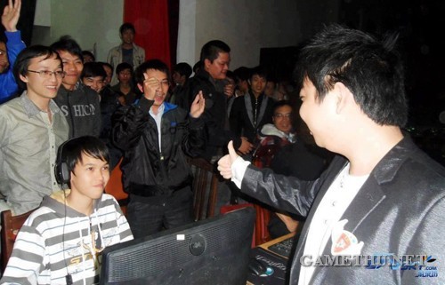 [Đại chiến AOE Việt - Trung]: Chim Sẻ Đi Nắng thắng ngoạn mục Shen Long