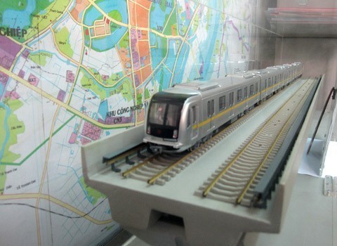 Nhiều người nhắn tin hỏi Bộ trưởng Thăng việc mua tàu TQ