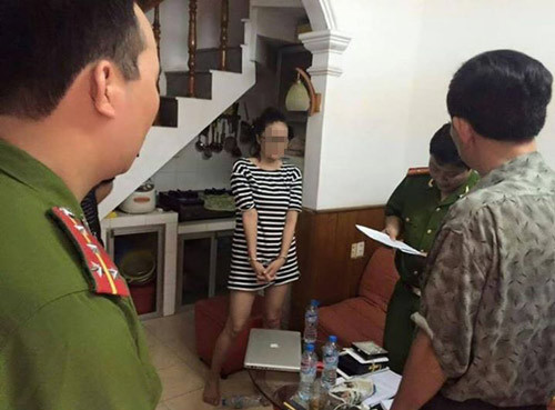 Tạm giữ điều tra “thánh cô”...bêu chuyện đời tư “sao” Việt