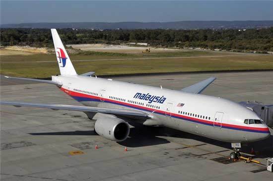 Máy bay Malaysia Airlines quay đầu vì cháy động cơ