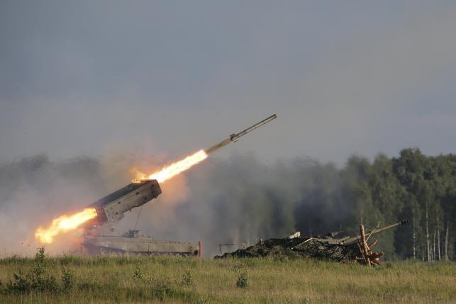 Nga tuyên bố phản đòn ‘thích đáng’ NATO