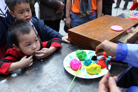 Giáo dục sớm: Hãy để con chơi
