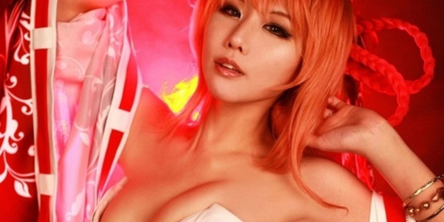 ”Giải nhiệt” với bộ ảnh nóng bỏng của cặp đôi mỹ nhân Spiral Cats