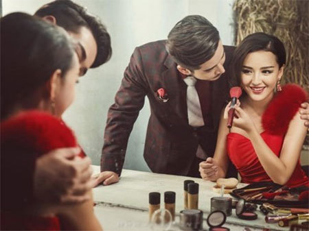 Những dấu hiệu chứng tỏ vợ bạn đang ngoại tình