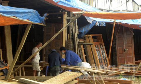 Chuyện ở Hà Nội: Triệu phú đôla từ buôn 'xác nhà'