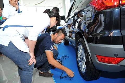 Dân Việt tốn tiền tỷ nhắm mắt mua ôtô