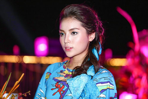 Hoa hậu Kỳ Duyên bị nghi 'dao kéo'