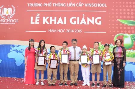 Học bổng Tinh hoa toàn phần cho học sinh THPT