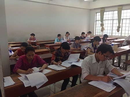 Giáo viên 'mất trắng' kỳ nghỉ hè: Lỗi tại ai?