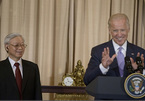 Phó tổng thống Mỹ lẩy Kiều tặng Tổng bí thư