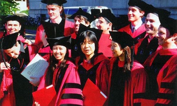 Ái nữ nhà đại gia Việt được giới thiệu thẳng vào Harvard