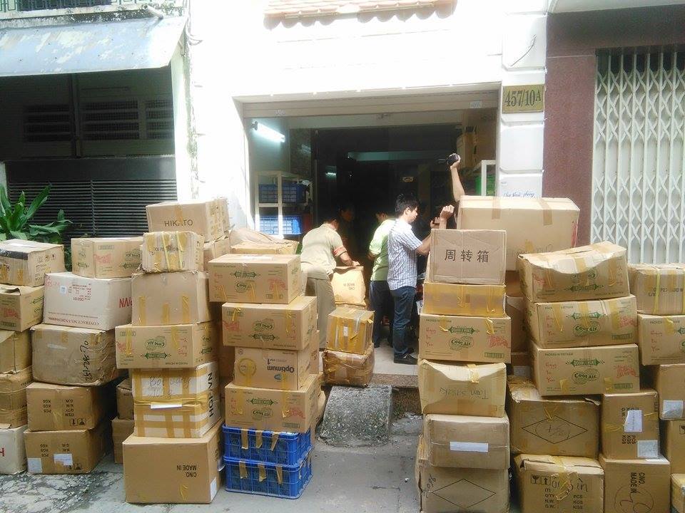 Đánh sập hệ thống sản xuất mỹ phẩm giả cực lớn ở Sài Gòn