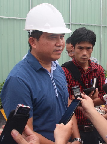 Thứ trưởng Xây dựng xem xét hiện trường sập giàn giáo