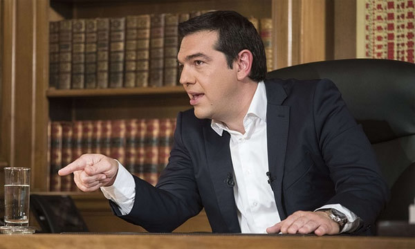 Vì sao Thủ tướng Hy Lạp chấp nhận gói cứu trợ mới?