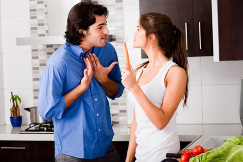 Chết khiếp vì vợ dọa sẽ 'xử thằng nhỏ' nếu chồng cặp bồ