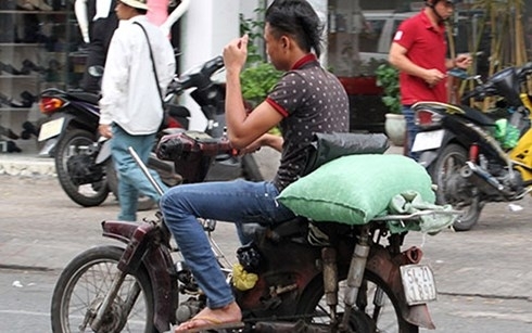 Nước đá rẻ… siêu bẩn