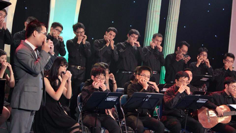 Tiếng kèn Harmonica Việt lần đầu đến với Festival Quốc tế