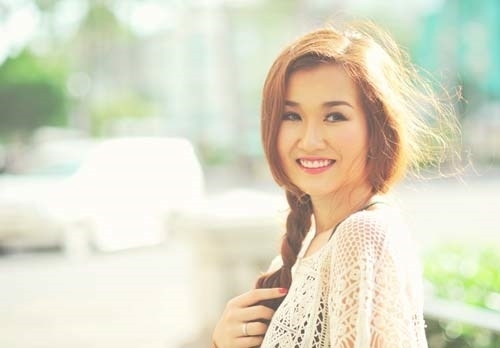 Chân dung ca sĩ Việt bị quỵt cát xê, suýt bị cưỡng bức