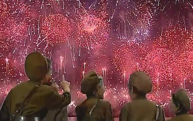 Triều Tiên bắn pháo hoa hoành tráng mừng Ngày Chiến thắng