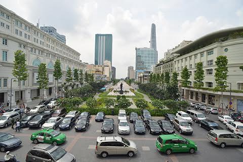 TP.HCM muốn tăng gấp 5 phí ôtô