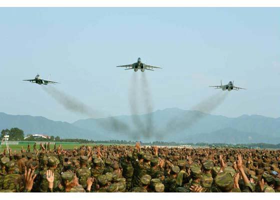 Không quân Triều Tiên diễn tập chống Mỹ