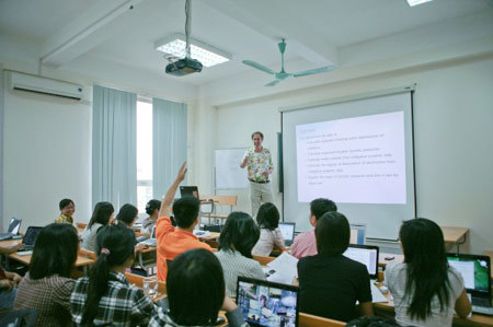 Đại học Việt Pháp xét tuyển từ 18 điểm