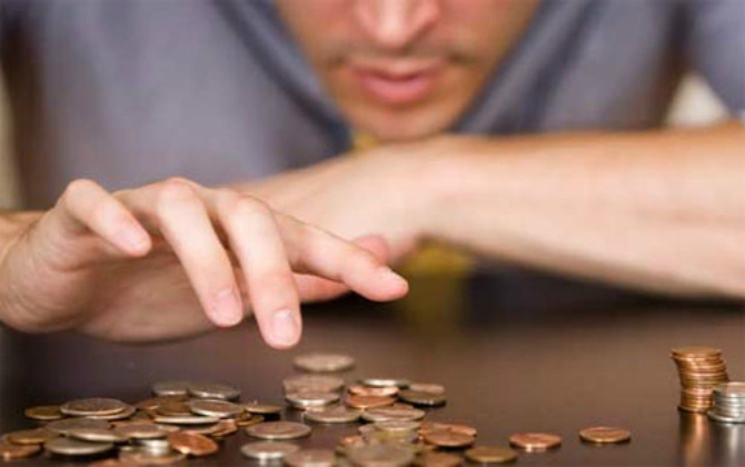 Chủ nhà 'đo lọ cà, so lọ nước mắm', người giúp việc phát hoảng