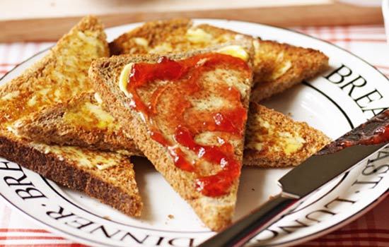 10 loại thực phẩm nên tránh ăn vào buổi sáng