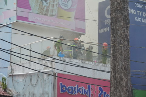Hoả hoạn ở quán kem, 6 nữ nhân viên nhảy lầu thoát thân