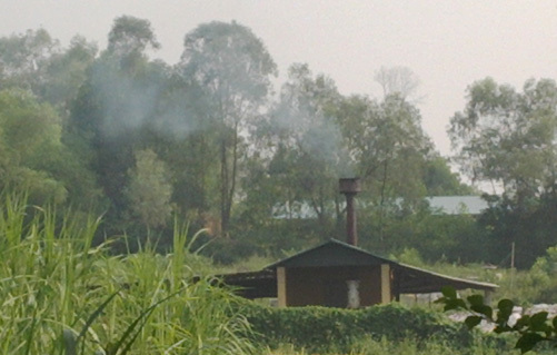 Dân khổ vì lò đốt rác